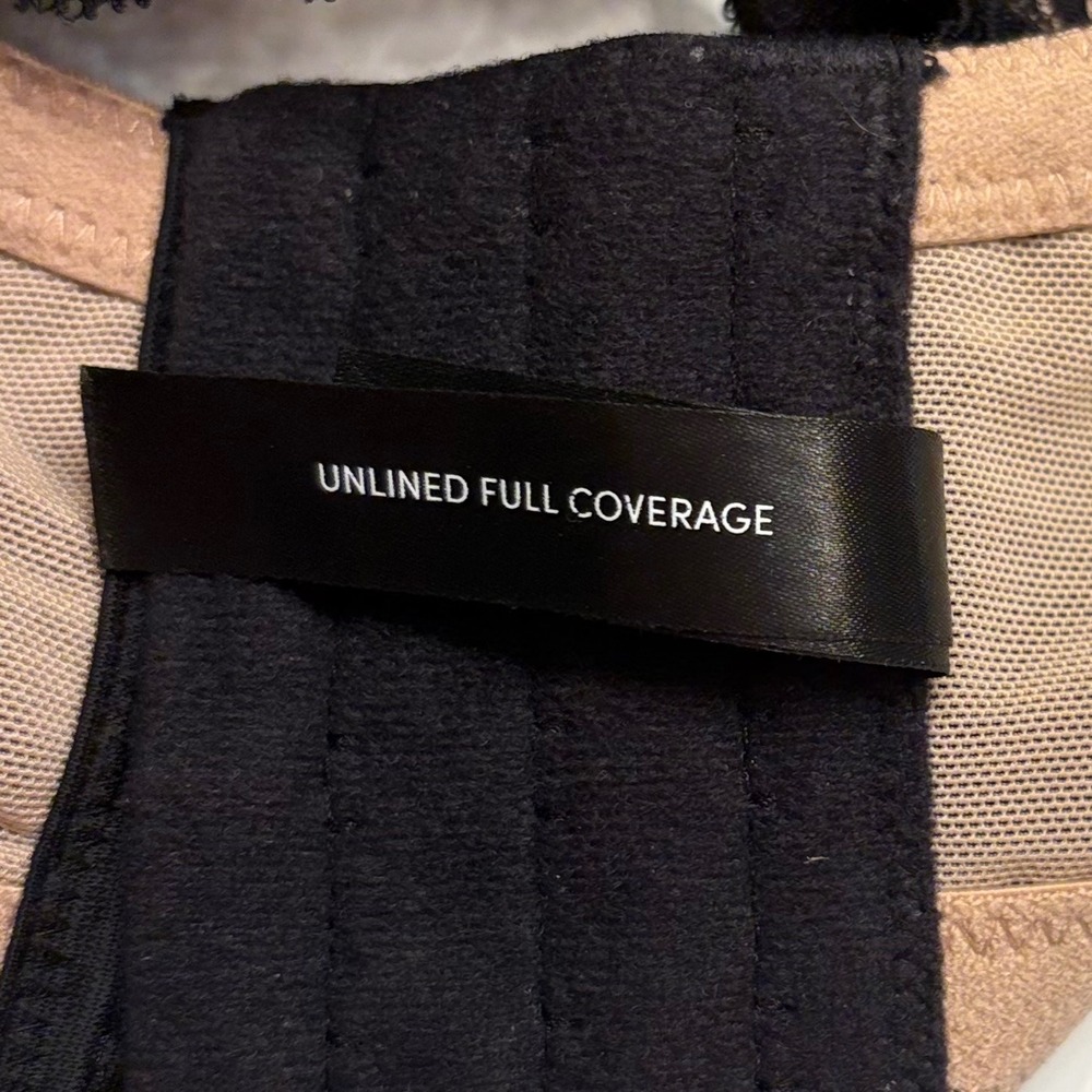 Torrid Unlined Full Coverage Bra Womens 40C Black Lace Beige Mesh Underwire NEW - Picture 9 of 9